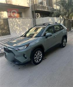 تۆیۆتا ڕاڤ 4